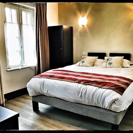 Logis Hotel La Foret Senonches Экстерьер фото