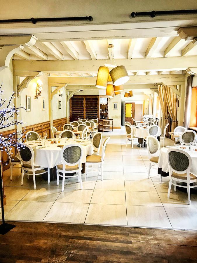 Logis Hotel La Foret Senonches Экстерьер фото